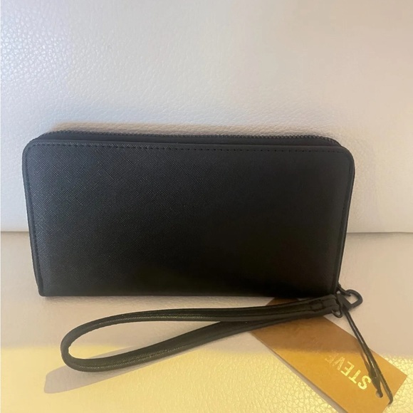 Steve Madden Black wallet wristlet - Picture 2 of 8